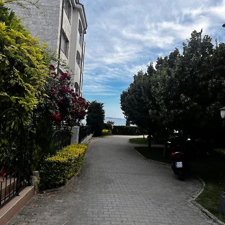 Domus Extra Apartment